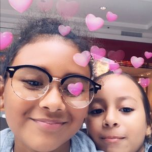 Meet your Posher, Nicol